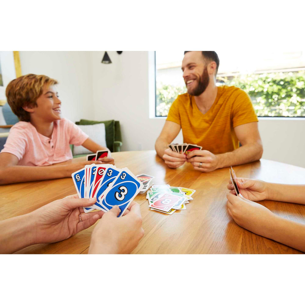 Mattel Games UNO Family Card Game, with 112 Cards, Travel-Friendly, Makes a Great Game for 7 Year Olds and Up