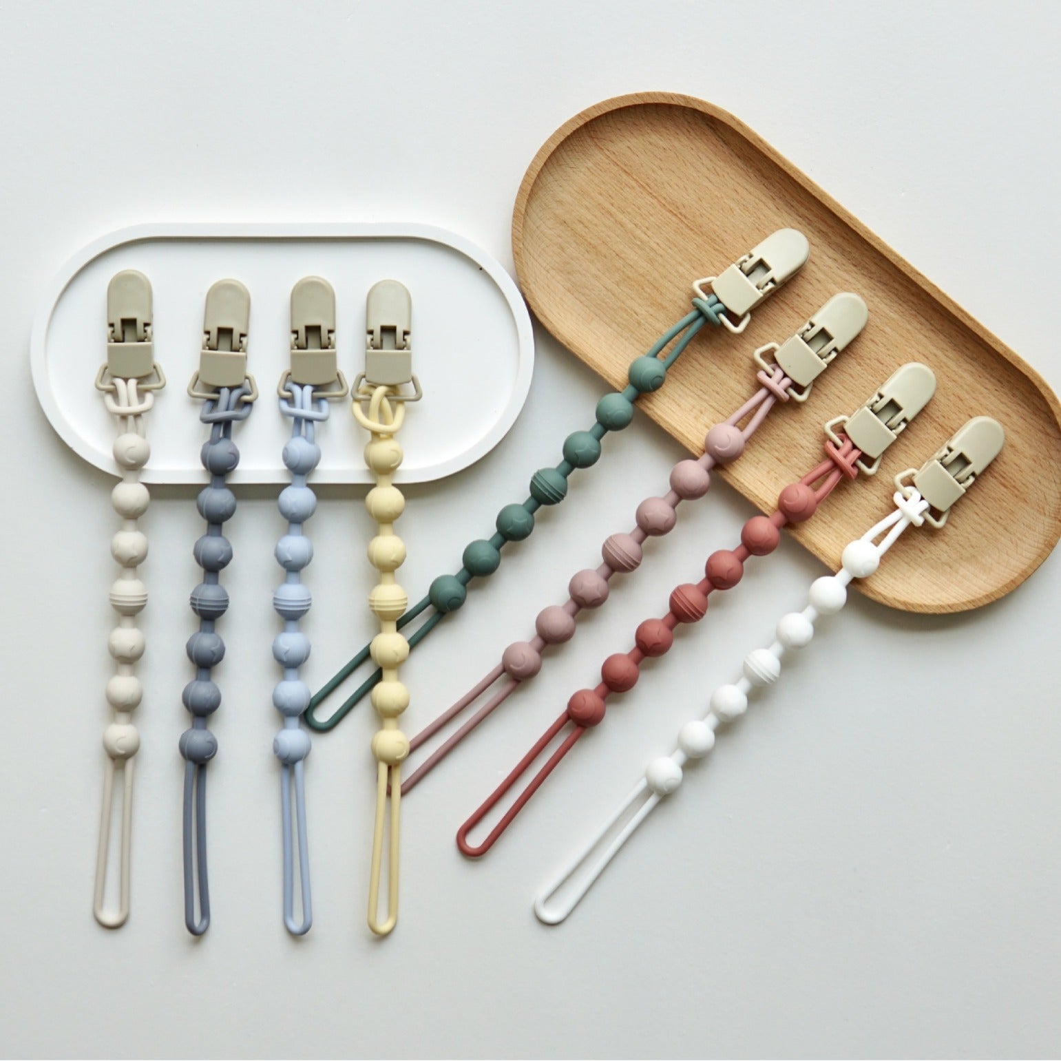 Ins Infant Silicone Pacifier Chain Portable Belt Clip Anti-loss Silicone Chain Baby Packing Gum Lanyard