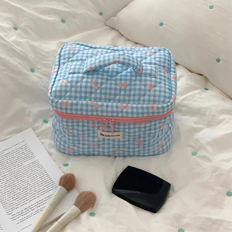 3 Type Quilting Cosmetic Bag Ladies Large Capacity Travel Organizer Washbag Cute Bow Knot Pattern Make Up Zipper Storage Bag