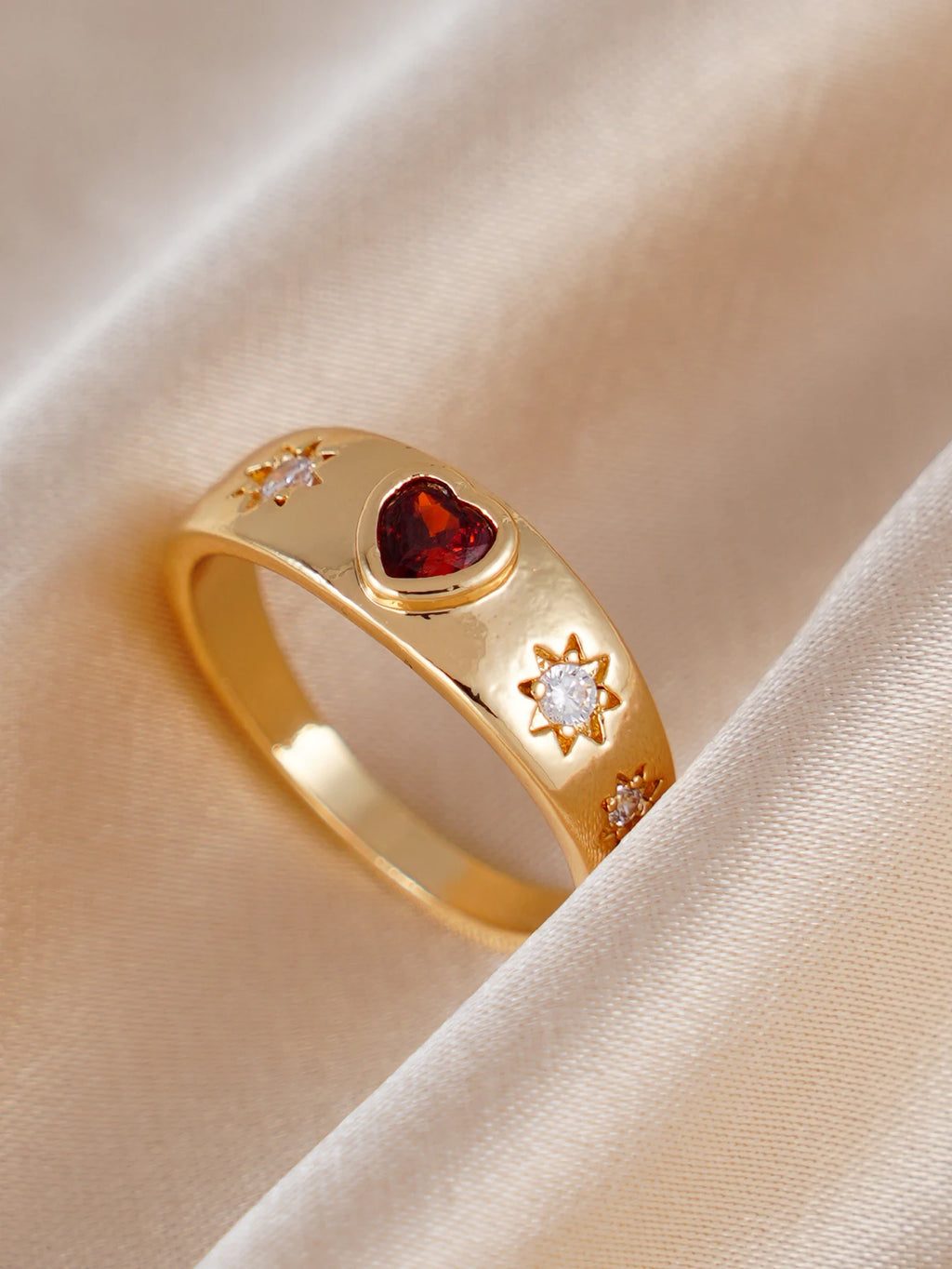 Red CZ Heart Signet Ring Starburst Design Dainty Women's Promise Ring Trendy Everyday Jewelry