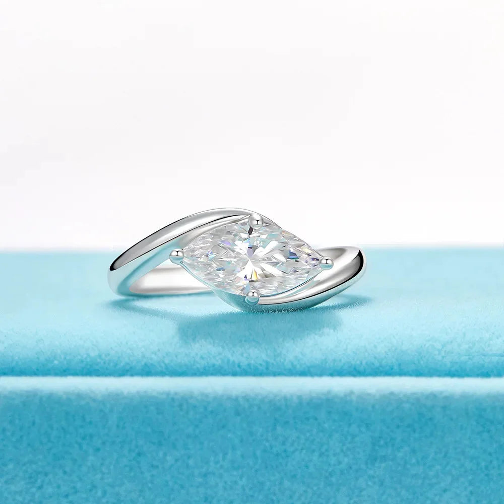 High Quality Marquise AAAA Zirconia Ring - Gold Solitaire Engagement Ring - Elegant Promise Ring for Women