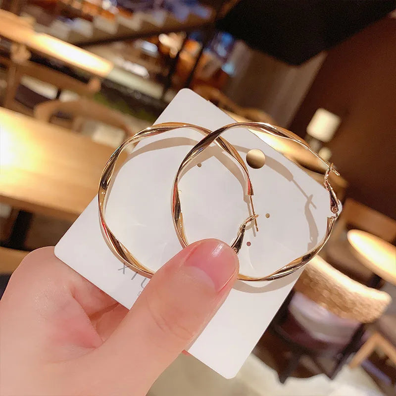 Big Hoop Earrings Ring Round Female Ear Rings Gold Color Large Circle Earring Huggies Personality Fashion Jewelry GiftsWholesale