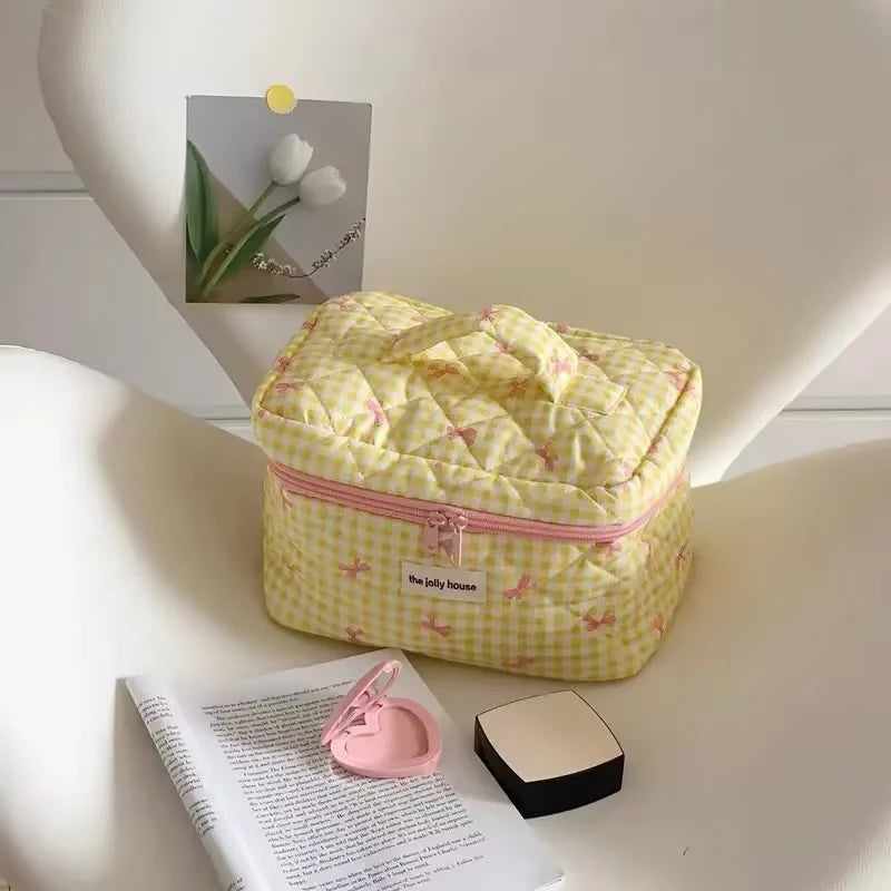 3 Type Quilting Cosmetic Bag Ladies Large Capacity Travel Organizer Washbag Cute Bow Knot Pattern Make Up Zipper Storage Bag