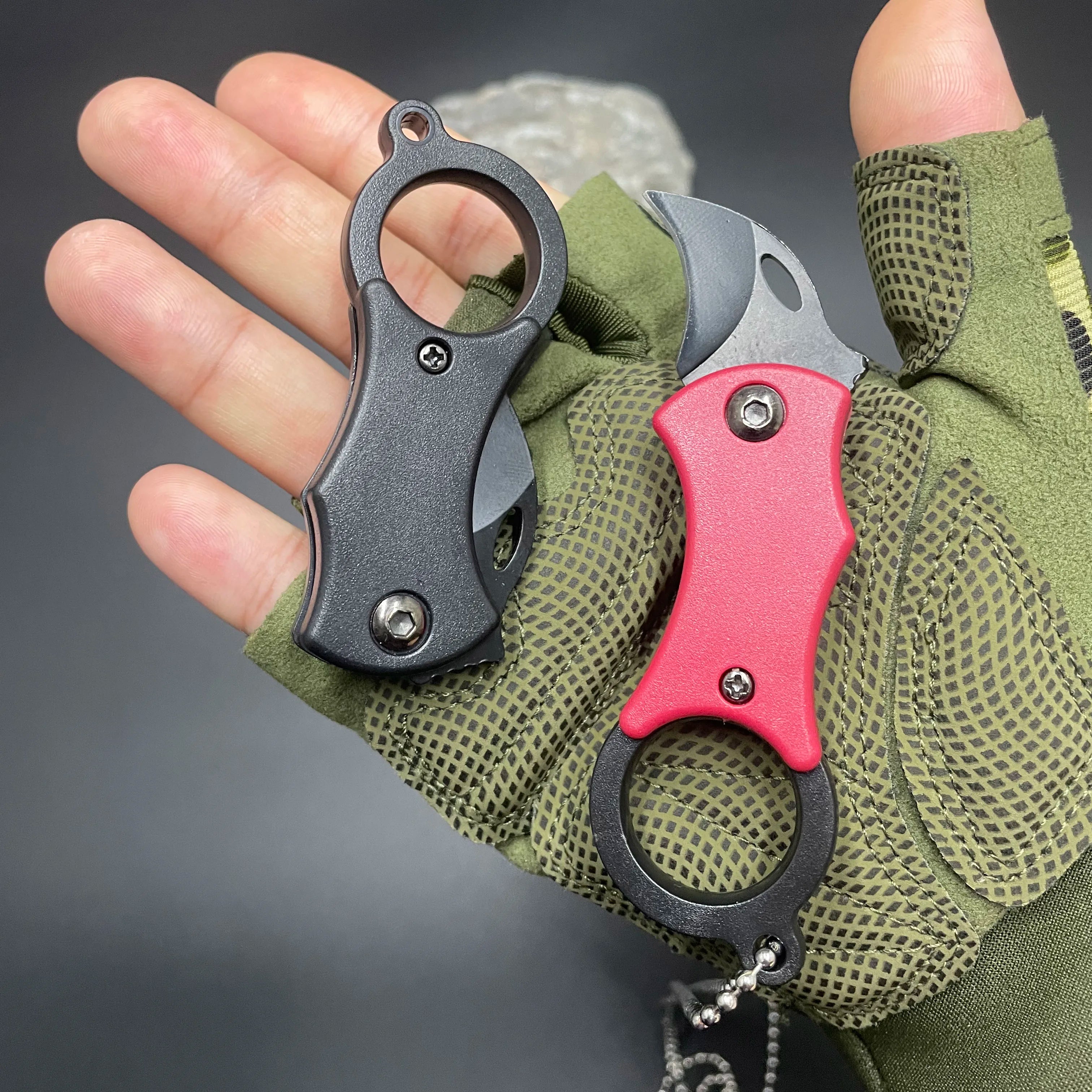 Mini folding knife Portable pocket knife Camping Food Processed food Outdoor EDC device keychain
