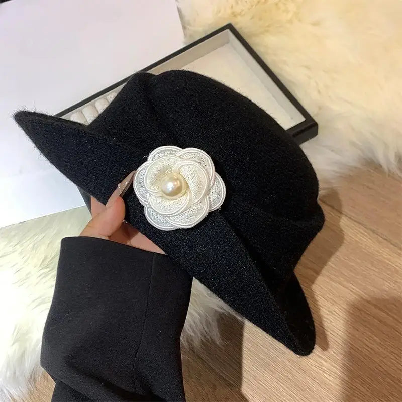 Elegant Autumn/Winter Retro-Styled Ruffled Camellia Heiress Hat for Women, French-style Fishermen's Top Hat.