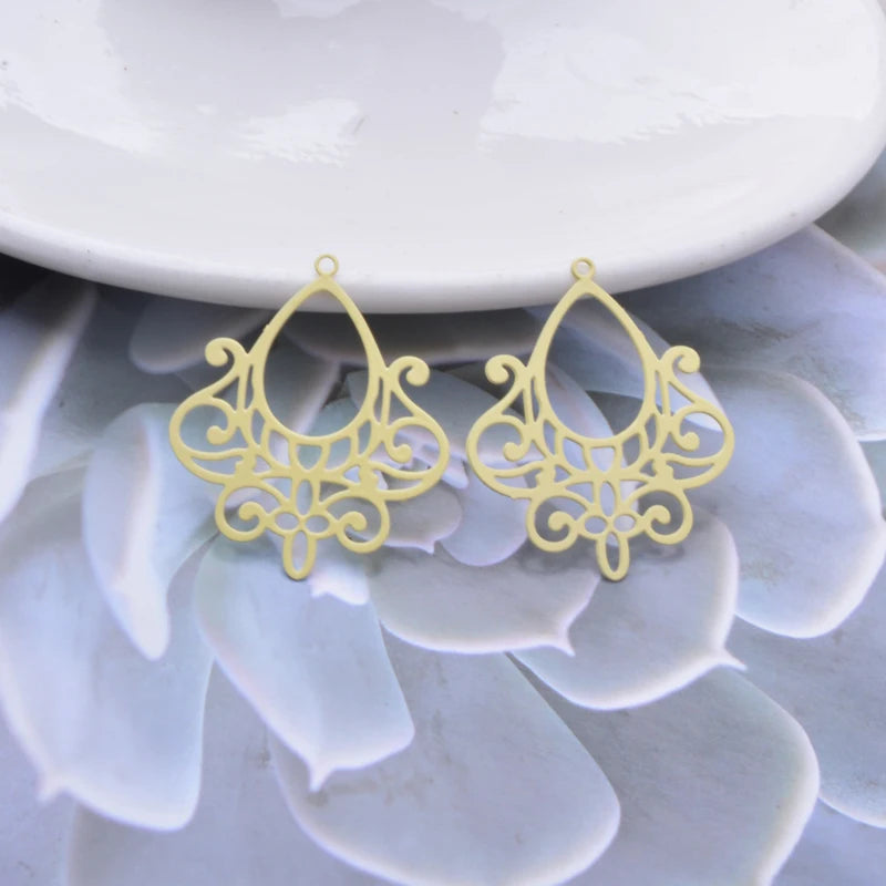 30pcs AB8445 Filigree Charms Thin Earring Pendant